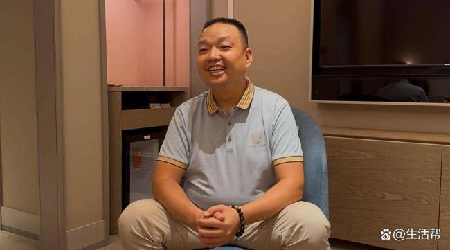 千万富豪与母亲相认：要天天黏着她 弥补错过的33年时光